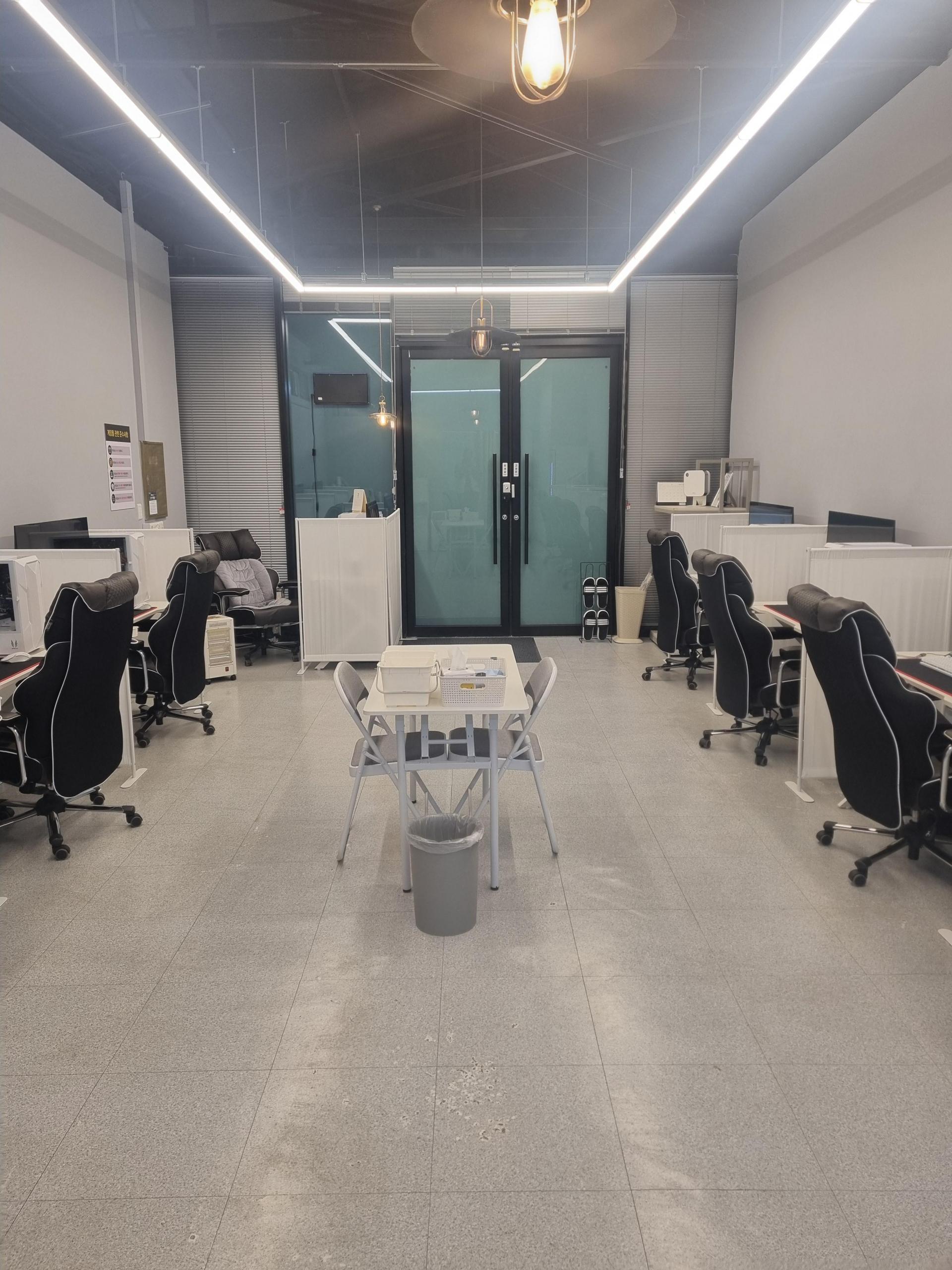 명촌동 번화가 대로변 깔끔한PC방