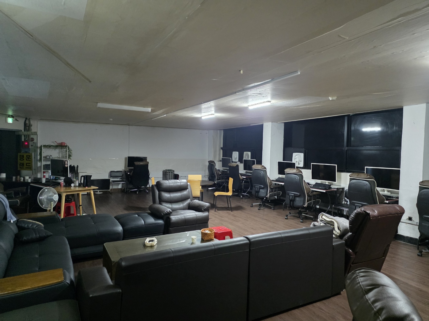 갈산역사거리 성인피씨 팝니다