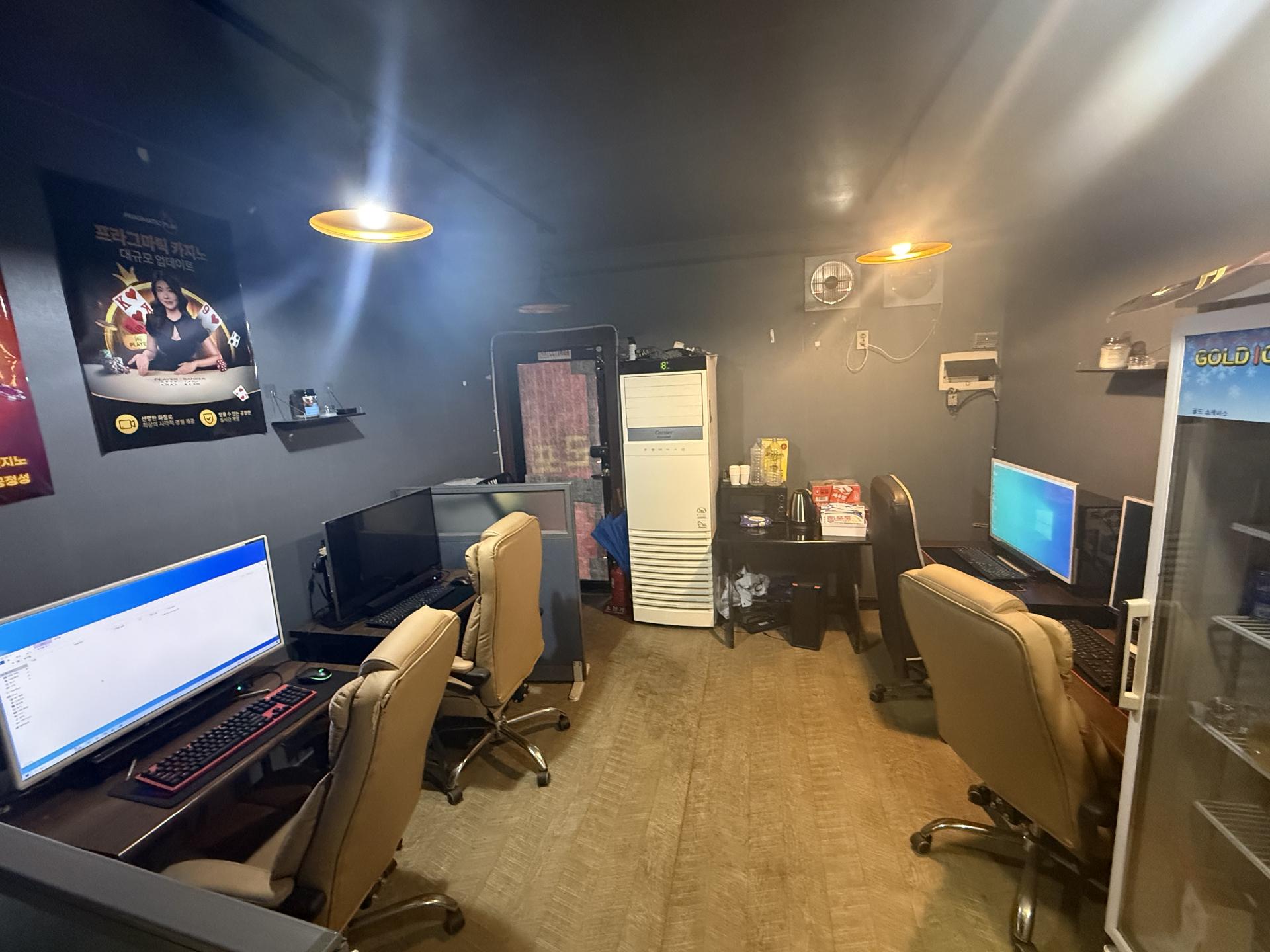 군포역 앞 상권좋은 매장 매매합니다.