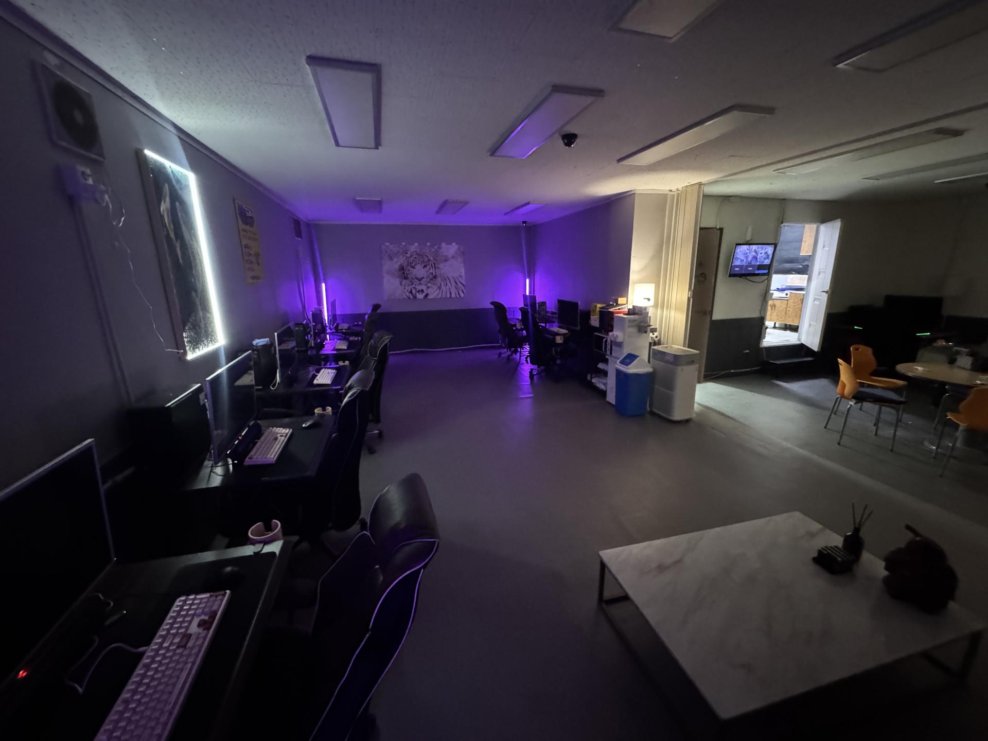 봉명동 기업은행 사거리쪽 pc판매합니다