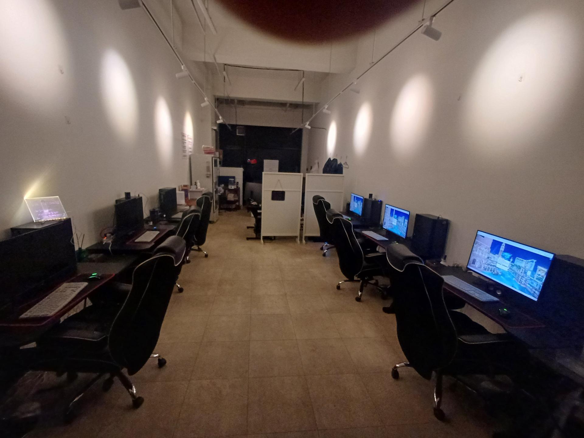 화성 팔탄 매장 입니다.